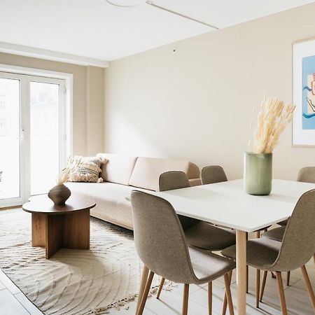 Stay Urban - Stylish Scandinavian Gem With French Balcony Bergen Exterior foto